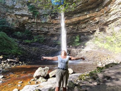 washing_hair_at_hardraw harddraw_waterfall